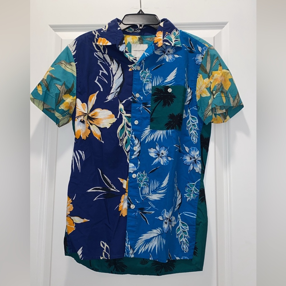 American Eagle Men’s Button Down